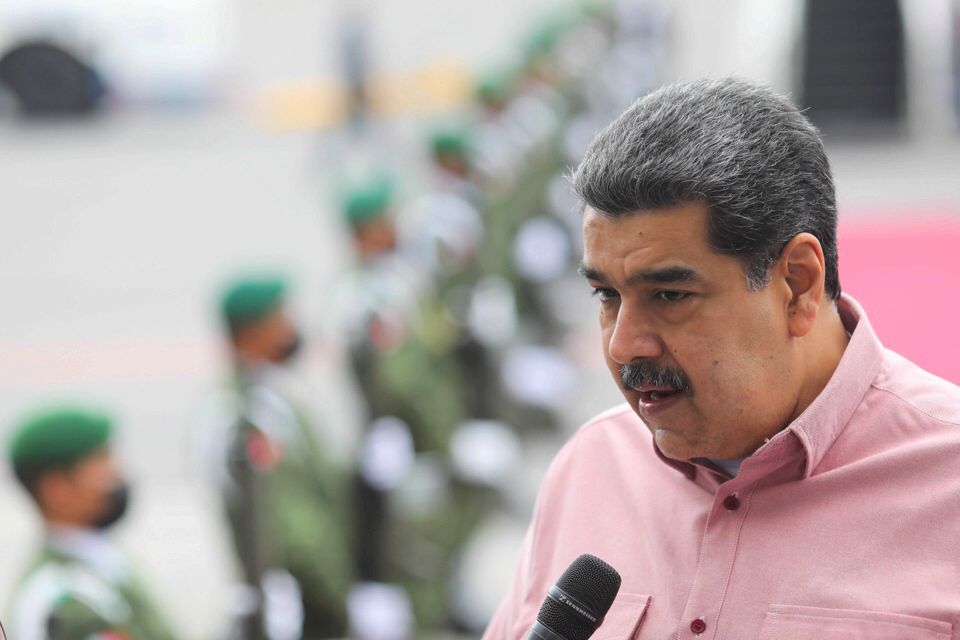 NicolasMaduro's tweet photo. ¡Un éxito notable la Cumbre de la CELAC! Sus 32 países miembros logramos acuerdos por consenso en temas claves como la Pandemia, el Cambio Climático, la Creación del Fondo de Desastres y la Agencia Espacial de América Latina y el Caribe en la que aportaremos nuestra experiencia. https://t.co/um81sY0zDb