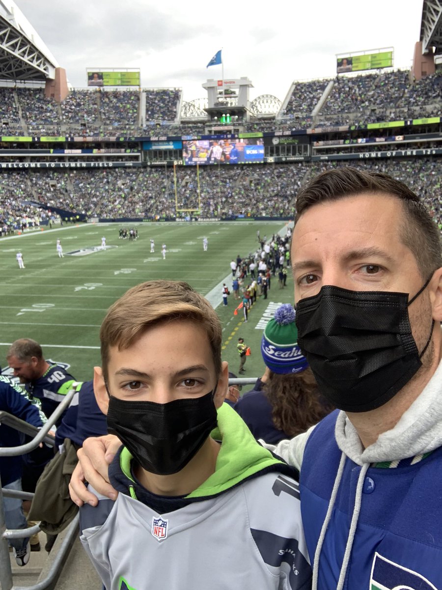 Great to be back!  What a beautiful day.  #GoHawks #winorlose