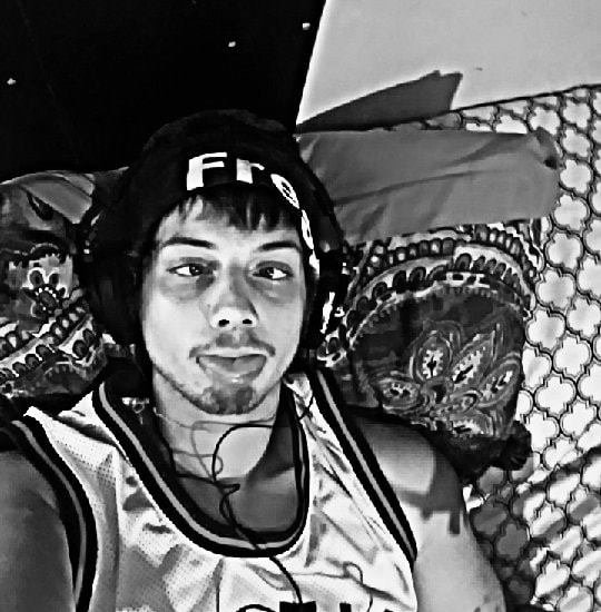 Come hangout with me on #BIGOLIVE https://t.co/glHox9lEJ8 https://t.co/f7cJtPnvl4<a href="/tag/bigolive"class="tags">#BIGOLIVE</a>