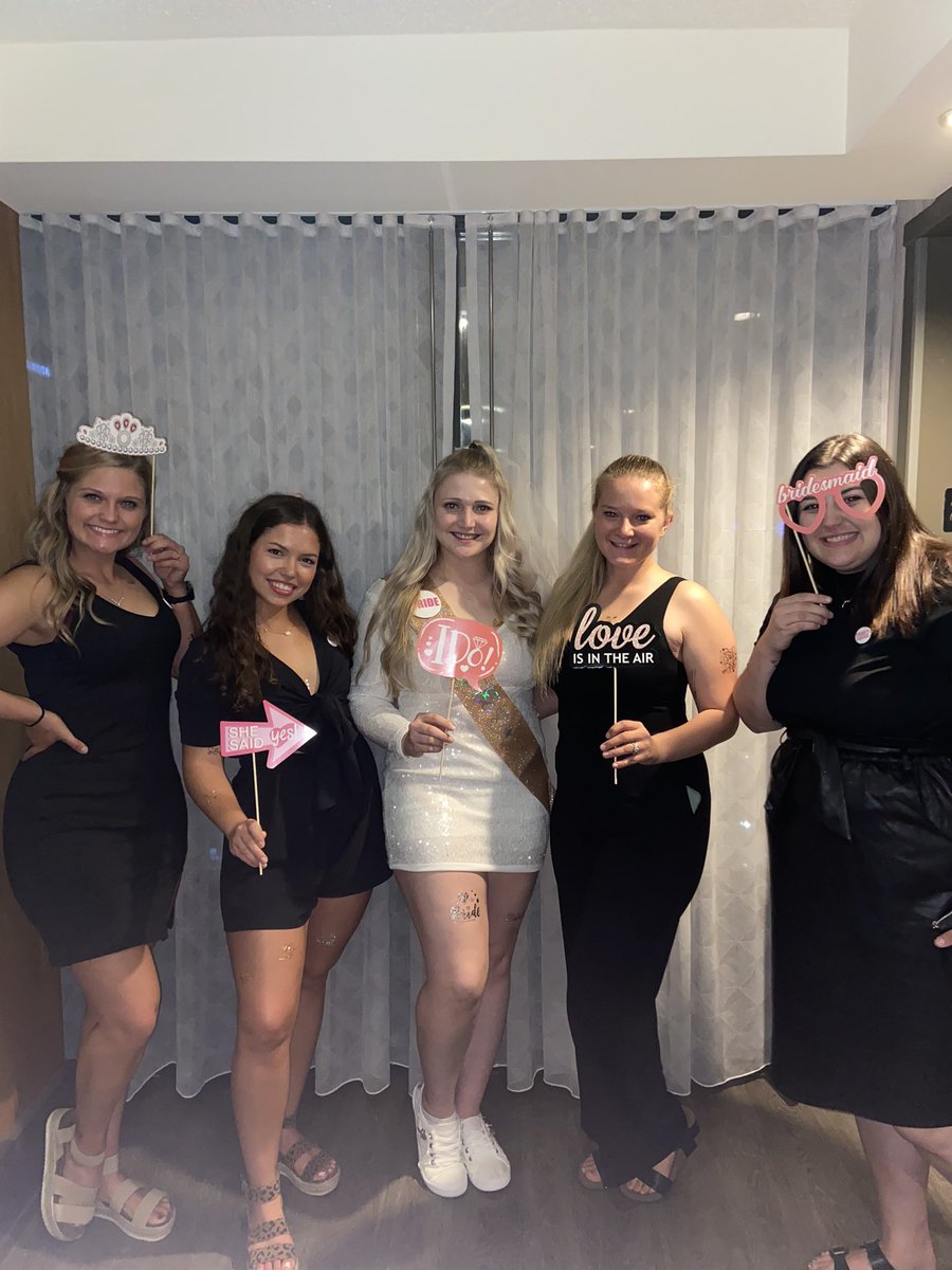 cwatson_97's tweet photo. Just girls celebrating our girl marrying her best friend❤️💍 https://t.co/KQdjKY7eMU