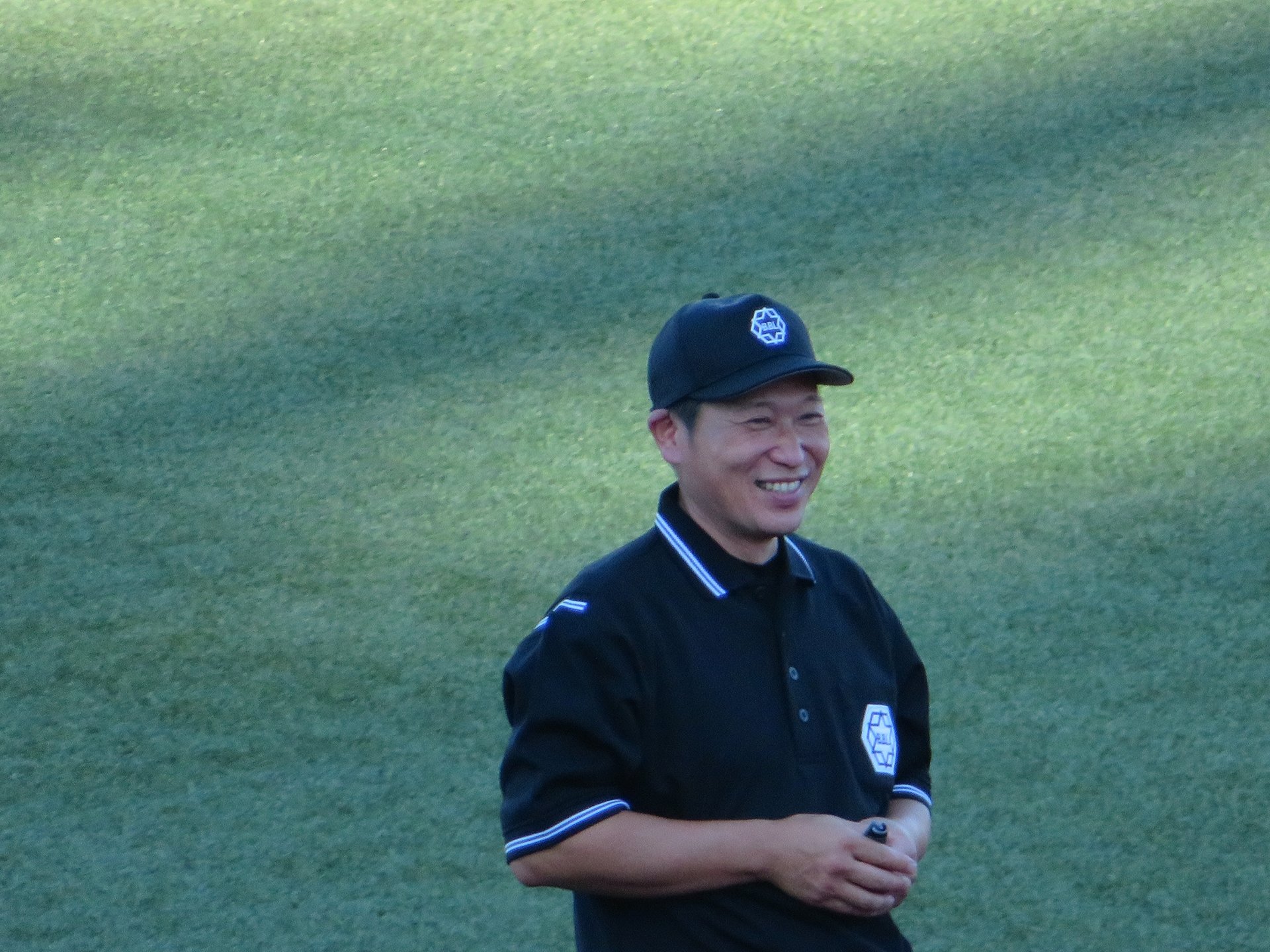Hiro 東京六大学野球 本日の球審は 甲子園で話題になった 明治大学obの山口さんでした 笑顔が素敵です 東京六大学野球 山口審判員 山口智久審判 山口さん 球審 塁審 T Co Svp6etuxkc Twitter Hiro 東京六大学野球 本日の球審は 甲子園で話題になった 明治大学obの山口さんでした 笑顔が素敵です 東京六大学野球 山口審判員 山口智久審判 山口さん 球審 塁審 T Co Svp6etuxkc Twitter