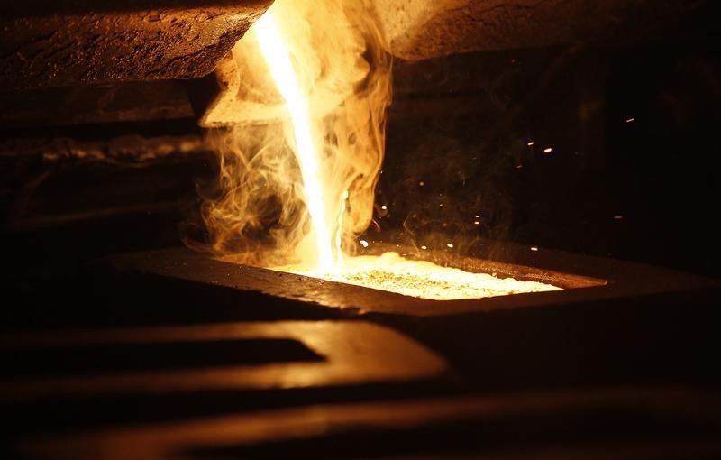 GorgeAnnie's tweet photo. Gold was down on Monday morning in Asia, hitting a more than five-week low. Meanwhile, the dollar strengthened and investors await the latest U.S. Federal Reserve policy decision.
#gold #xauusd #xauusdanalysis #xauusdgold #XAUUSDsignal #xaueur #usddollar #USDCAD #USDJPY https://t.co/712NN6pf2p