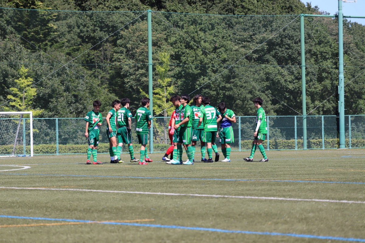 FCFRESCO1's tweet photo. 組織の中でもそれぞれ役割がある。
メンバーの中にもそれぞれ得意不得意がある。

それらをひっくるめて

『Team』

Teamのために人がいるんじゃなく、そこに集まる人達が互いを受け入れ合いTeamを作るんだと思います。

創立から4年…

確実に良いTeamになってる⚽️ https://t.co/ShpyKYQfmo