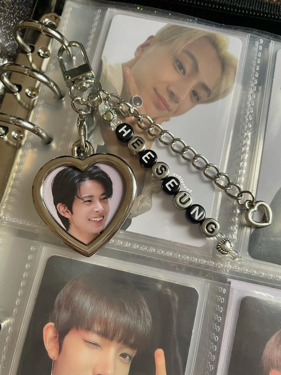 ASHIYEONZ's tweet photo. — #ashispends ᵕ̈ [ 083021 mail ]

keyring from @berrylovelyph ! smol smiling hee’s so cute sarap gawing keychain… literally. 

#BerryLovelyFeedbacks https://t.co/CJl3I3UcmI