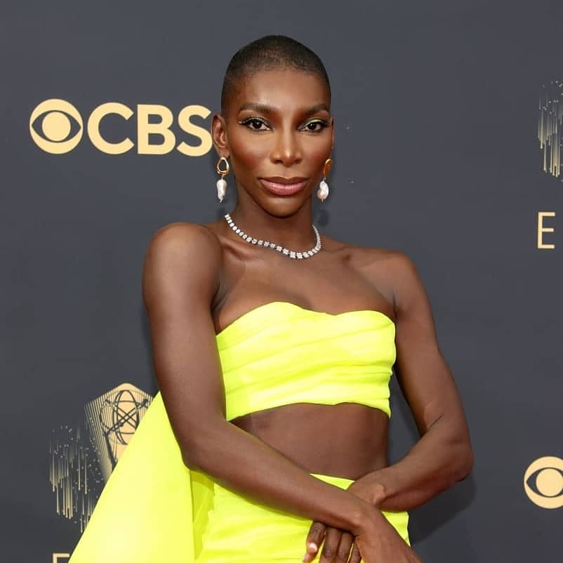 carolpascoal's tweet photo. Michaela Coel: "Write the tale that scares you, that makes you feel uncertain, that makes you feel uncomfortable. I dare you” #Emmys2021 https://t.co/CcHU5uvkEQ