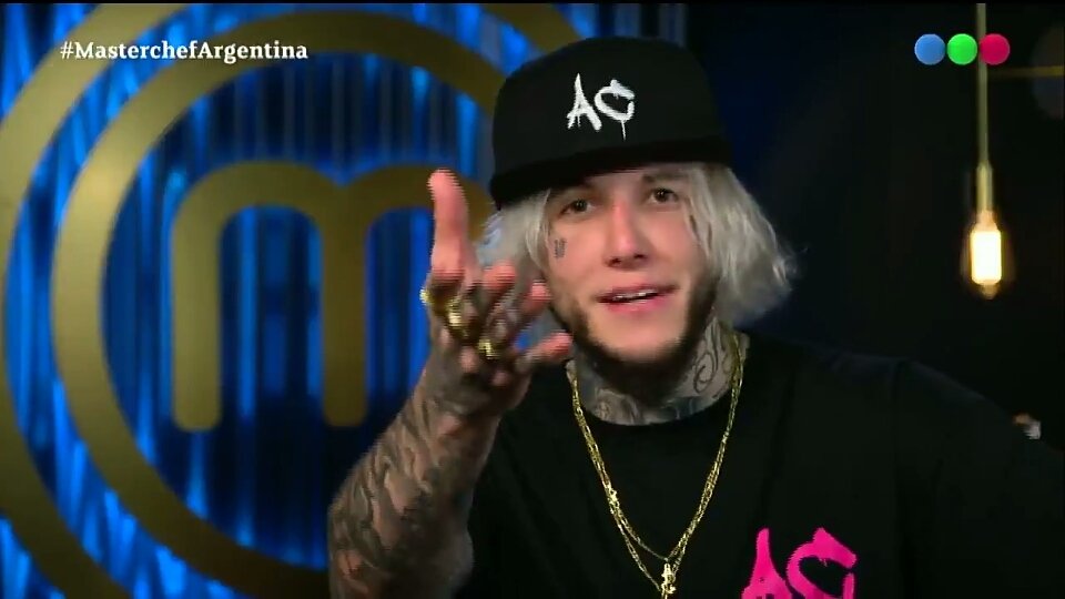 Bastante flojo lo de Belén, no creo que estaba para salvarse  #bakeoffargentina