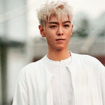 Welcome2datop's tweet photo. #TOP #BIGBANG #ChoiSeungHyun #tttop #BIGBANGTOP #LetsNotFallInLove @YG_GlobalVIP https://t.co/uwLw4vxMT4