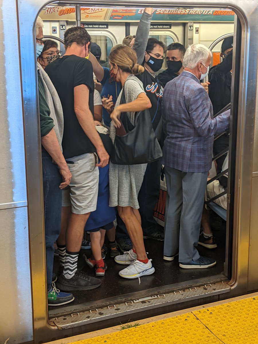 Had to wait for the next 7 train because I was unwilling to body check Terry Collins just to get on this one. Talk about a man of the people!
#LGM #LFGM