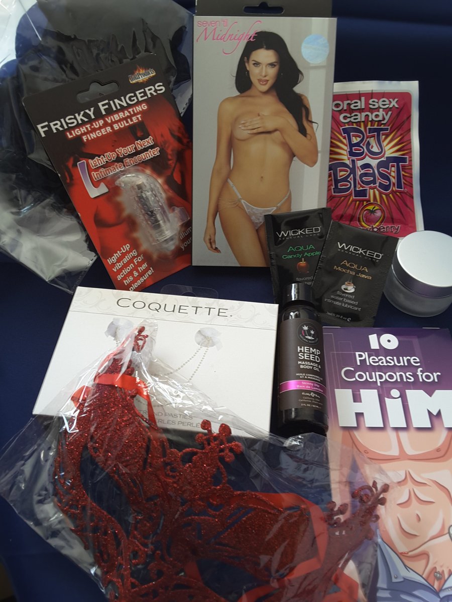 IntimatePlayBox's tweet image. The weather is changing! It is time to cozy up and turn a cold evening into a hot evening of laughter, fun and a whole lot of romance!