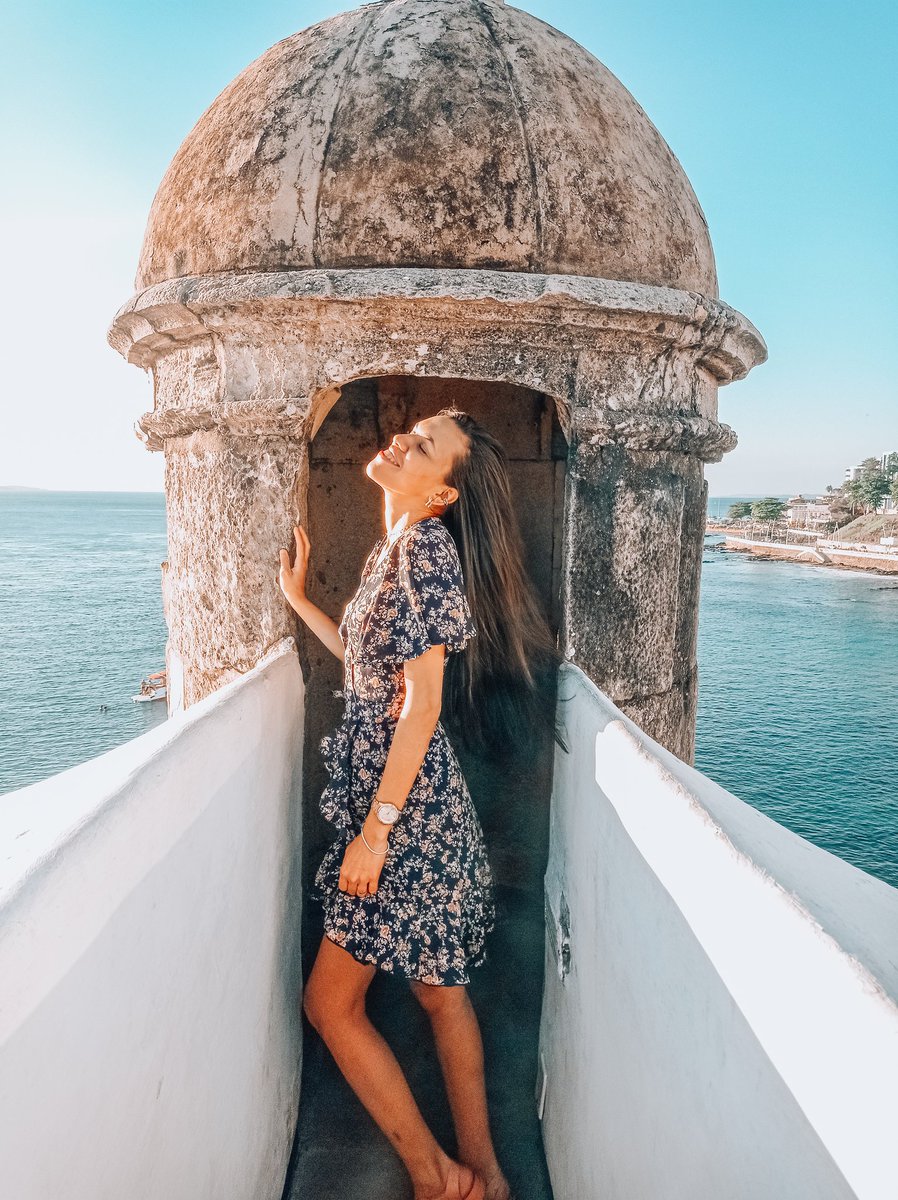 itsalineleite's tweet photo. Me sentindo a @BruMarquezine em Mykonos na Grécia 🤭✨ mas na verdade é meu país Salvadoooor 💗 https://t.co/nrLrLDOxq4