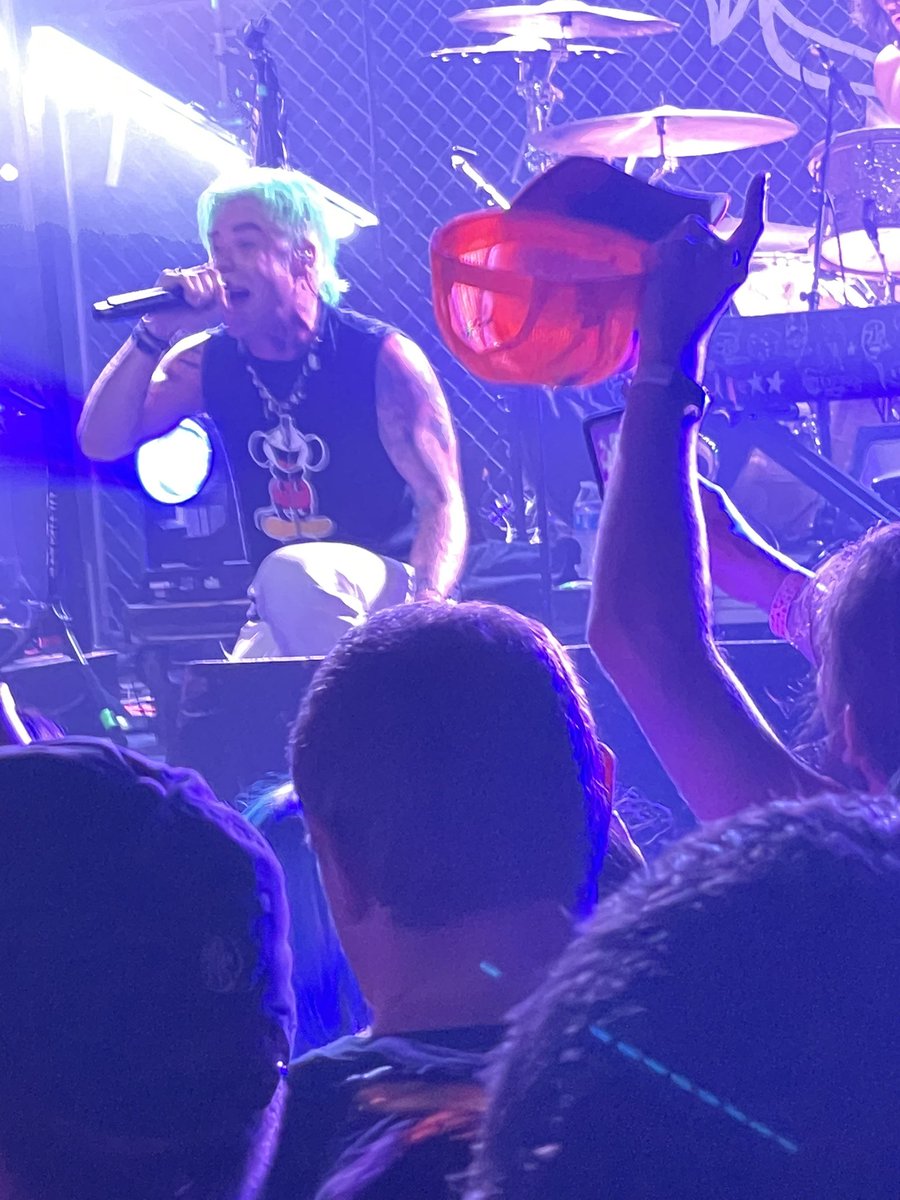 Nicole_Renee817's tweet photo. Saw @MODSUN for the first time about 10 years ago! We’ve both grown a lot, but he still puts on a hell of a show! #InternetKilledTheRockstar #HappyAsFuck #FriendNotFan https://t.co/LW4kC9dpRv