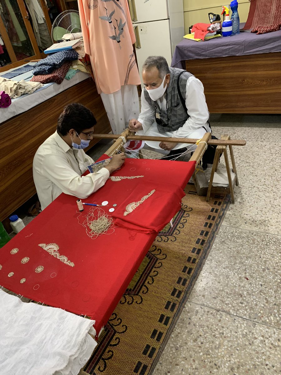 AKaminara's tweet photo. This WE visited the offices of #Behbud and saw the artisans. Learned ant the different types of embroidery - even got to do hand printing of fabric. Such a wealth of culture &amp; it empowers  women &amp; gives economic independence. Some have  been embroidering for several generations ! https://t.co/1koP98WEao