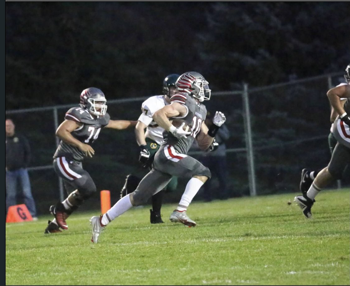 WestonkaPerfor1's tweet image. This why we coach speed mechanics and make it an emphasis! Weight room matters, but teaching our athletes how to truly maximize their strength and power into their sport matters even more! Be the hashtag!! #frontside #tripleextension