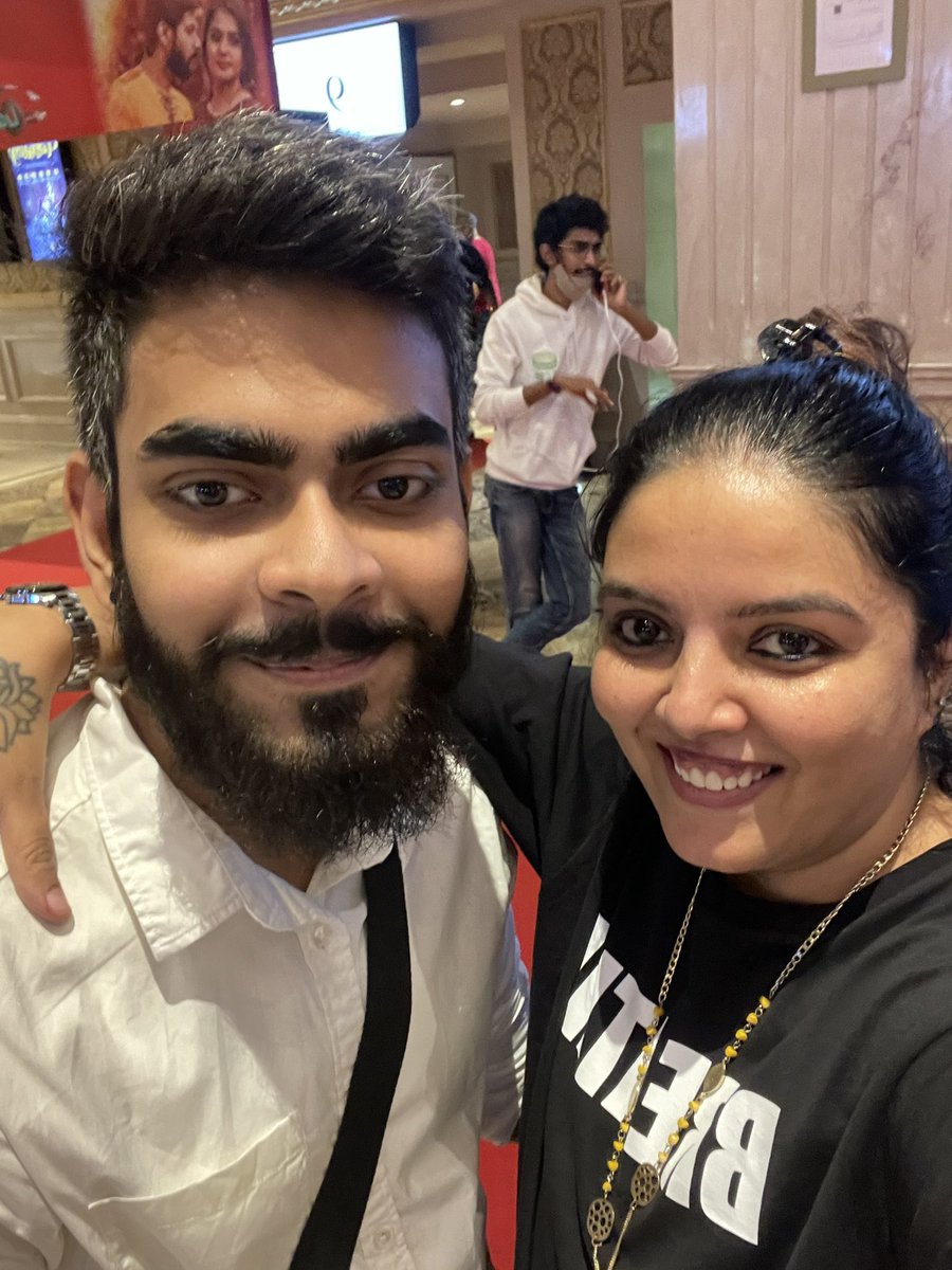 Safe to say Virat look alike :)@imVkohli would be a dream to meet you for a picture like this but nonetheless vibes and people are real ❤️❤️❤️❤️❤️❤️