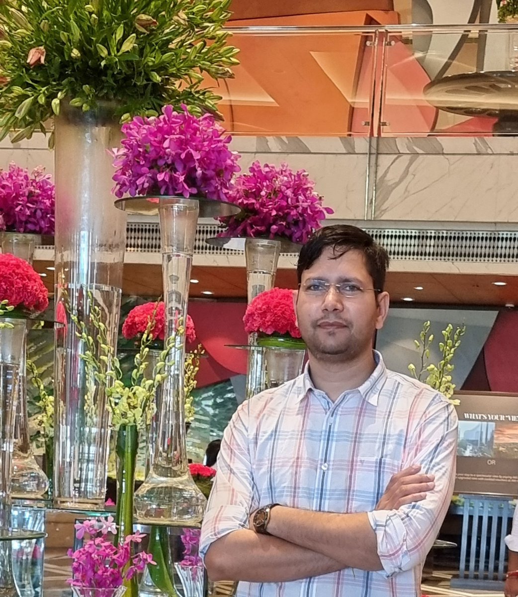 ManojChauhan23's tweet image. When the surrounding is beautiful,  but you have next class on your mind ...
#educatorlife #Mathematics #loveforteaching