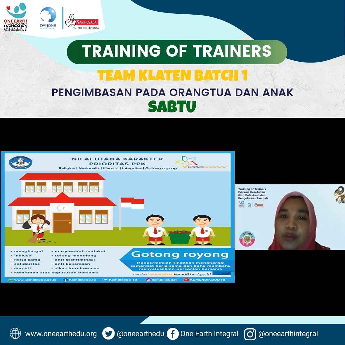 oneearthedu's tweet photo. Pengimbasan yg telah dilakukan oleh kelompok pendidik dari kabupaten Klaten, Ibu Chatur, Ibu Berti dan Ibu Ifa. Pembahasan mengenai gotong royong juga pengelolaan sampah kpd para orang tua wali murid.

#TrainingOfTrainers #oneplanetonehealth #oneearthintegral #danone #sarihusada https://t.co/LIoJqGJeuX