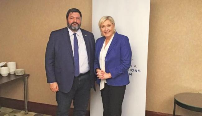 DetHolmes200's tweet photo. @EuropeElects D (Dimiourgia Xana) is a right-libertarian that supports EU membership, free market economics and a tough stance on illegal immigration and political correctness.

It is led by Thanos Tzimeros (1st photo) and Failos Kranidiots (2nd photo). https://t.co/do8M5P0HjD