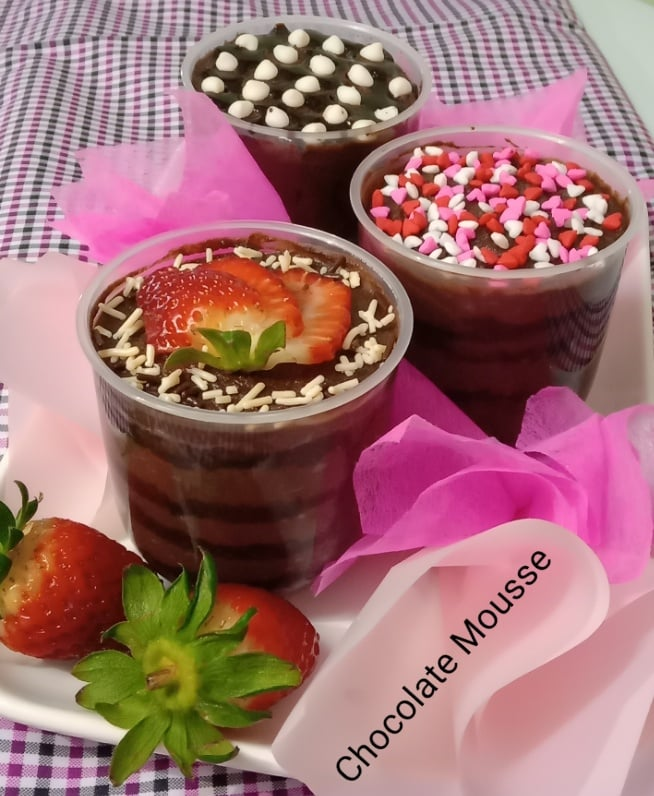 KKPekan's tweet photo. Telah berlangsung kursus di bawah Program Keusahawanan Komuniti bagi siri 5 pada 18 September 2021. Peserta telah mempelajari cara menghasilkan produk yang berasaskan mousse dengan resepi Chocolate Mousse dan Strawberry Bavarian.

Jom lihat hasil kreatif peserta-peserta di bawah! https://t.co/c0QGv6tUHH