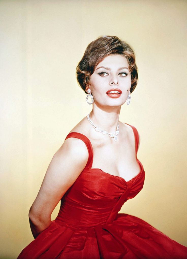Happy 87th birthday to Sophia Loren (September 20, 1934) 