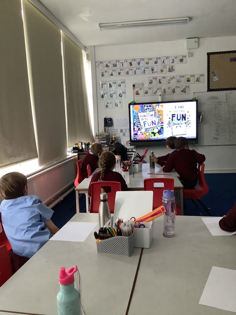 CharlesPrimary2's tweet photo. Year 2 enjoyed taking part in the @Scholastic live author session with @LizPichon. Look at our amazing doodles! #StChEnglish https://t.co/BdVpAUbcMK