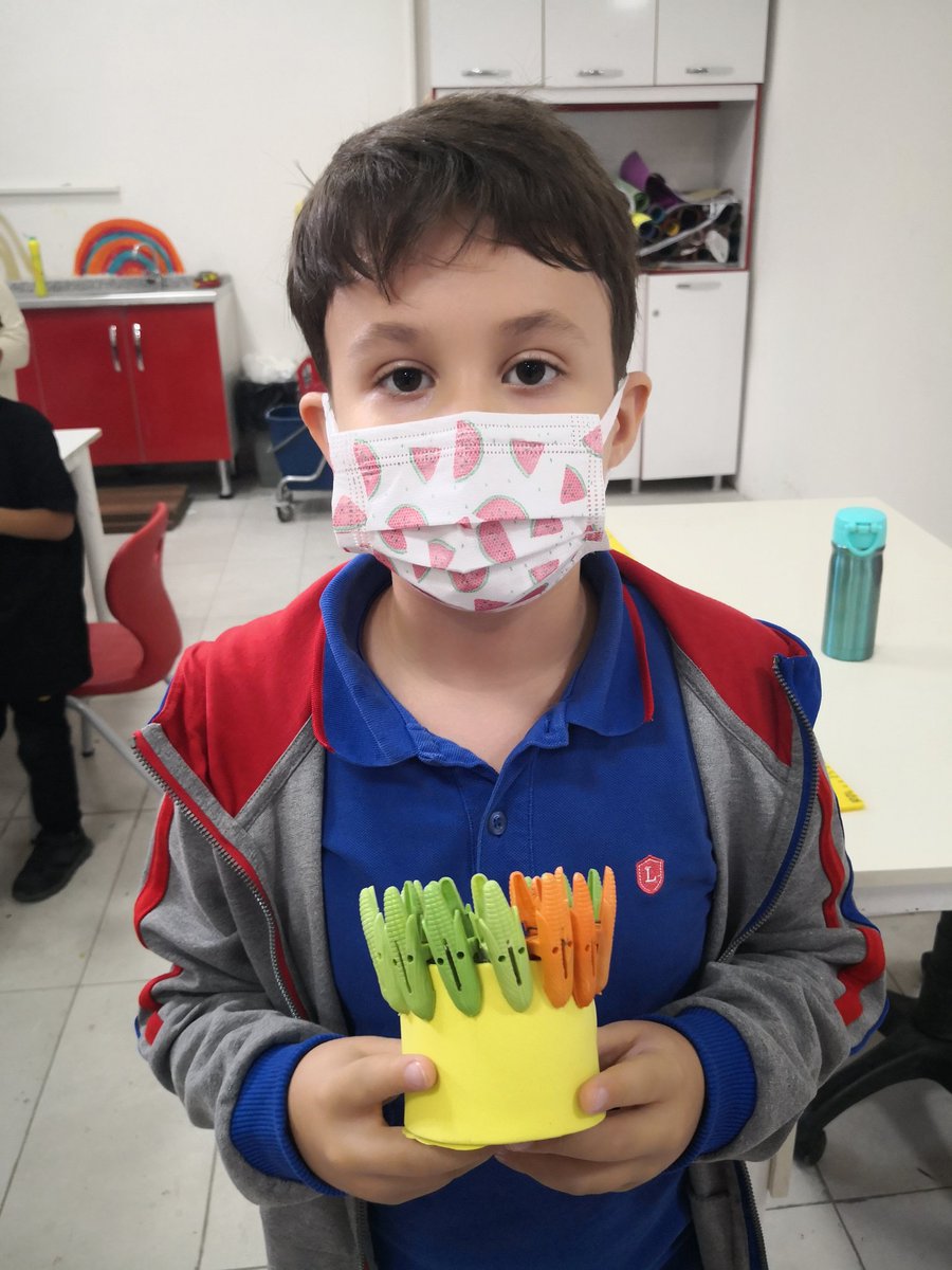 Esra Gngr (@gngr_esra) on Twitter photo Mandal ve atık konserve kutusundan mumluklarımızı yaptık 😊 <a href="/ilkay_tandogan/">İlkay Nazlı Tandoğan</a> <a href="/TrkErsen/">Ersen Türk</a> <a href="/BahcesehirMltya/">BK Malatya Kampüsü</a> Mandal ve atık konserve kutusundan mumluklarımızı yaptık 😊 <a href="/ilkay_tandogan/">İlkay Nazlı Tandoğan</a> <a href="/TrkErsen/">Ersen Türk</a> <a href="/BahcesehirMltya/">BK Malatya Kampüsü</a>
