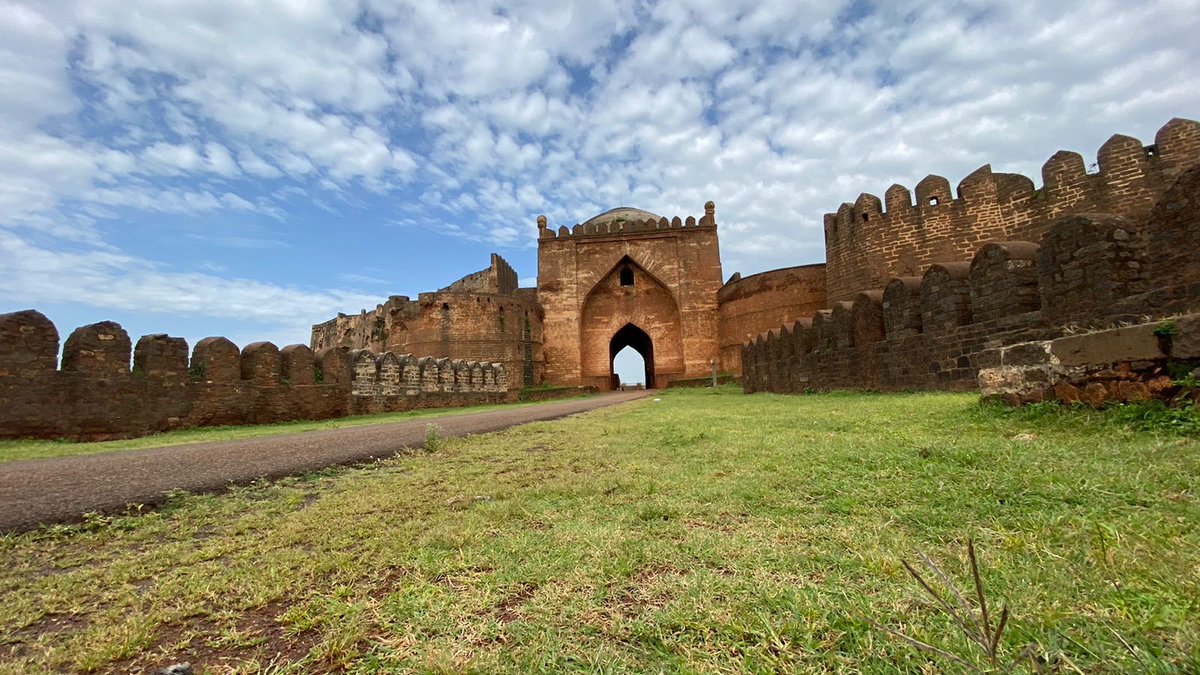 happy_hyderabad's tweet photo. #HappyHyderabad #MotorRide 🏍🏍🏍 to #Bidar @sbmbidar #BidarFort #BidarGurudwara Guru Nanak Jhira Sahib 

Exploring the nature on #Motorbikes 🏞🏍🏍🏍 @HiHyderabad @bidarupdates

#Explore #MotorCityPride
#NaturePhotography #nature #greenSpace #BikeRide #biketrip https://t.co/R7t7cOm3dW