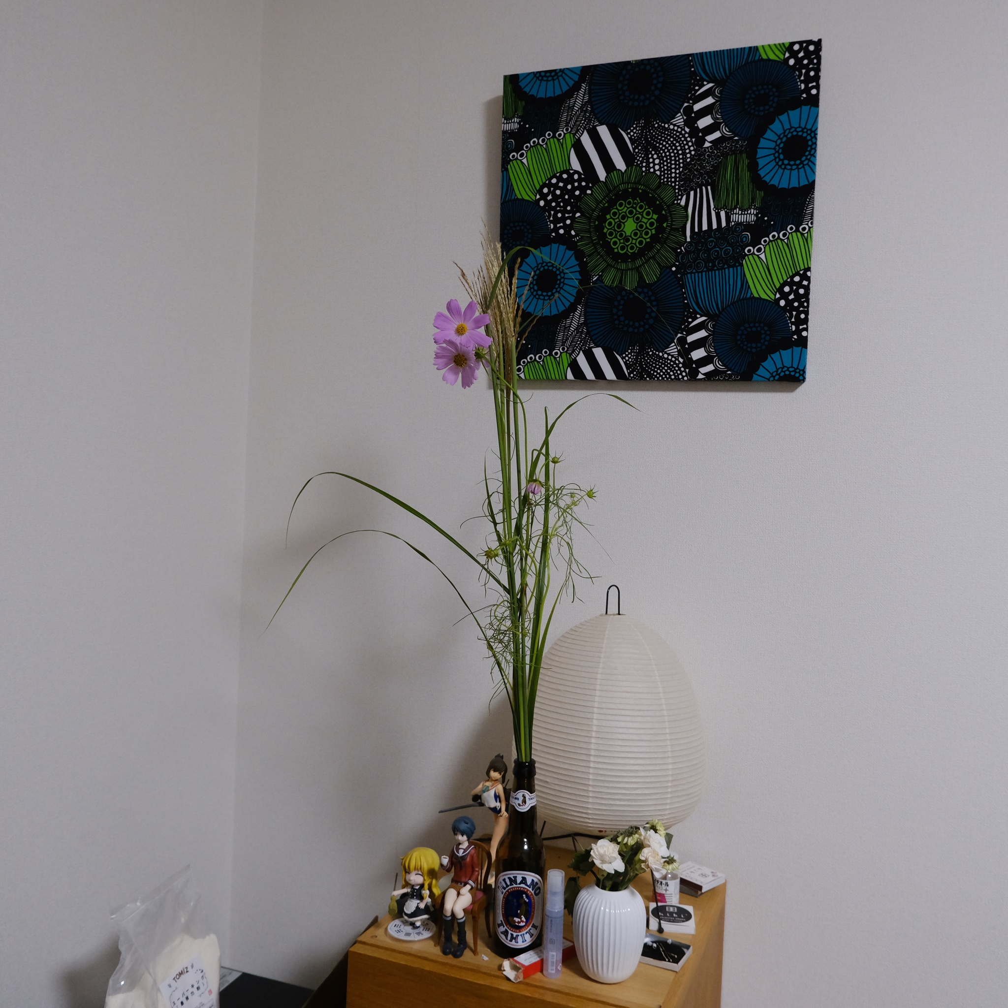 Windymelt 秋なので近所の花屋さんでススキ とコスモス を買ってきました もうちょっと切った方がいいかもしれない T Co 5aydwgk3dx Twitter