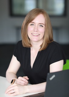 ArquerDx's tweet photo. This is Jacqui - our CSO who leads our clinical trials programme with her extensive cancer, molecular biology, genetics and diagnostic test experience. Our tests are backed by rigorous clinical trials thanks to Jacqui and her team. #TeamArquer 

 https://t.co/I1xySH8ake https://t.co/1GEVimB1X8