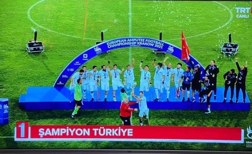 🇹🇷 Tebrikler #AmputeMilliTakımı  🇹🇷
19 Eylül Gaziler Gününde          
Ampute Milli Takımı’mız  Avrupa Şampiyonası Finalinde  İspanyayı 6-0  yenerek, Avrupa Şampiyonu Oldu..
Milli takımımızı tebrik ediyorum. 
Sizler Bizim Gururumuzsun.. 🇹🇷👏🇹🇷