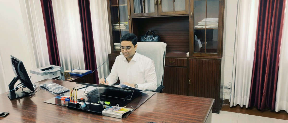 20 सितंबर 2021
अपर निदेशक (प्र०), नागरिक उड्डयन उ०प्र० का कार्यभार ग्रहण कर आज से नए दायित्व का निर्वहन प्रारंभ किया।