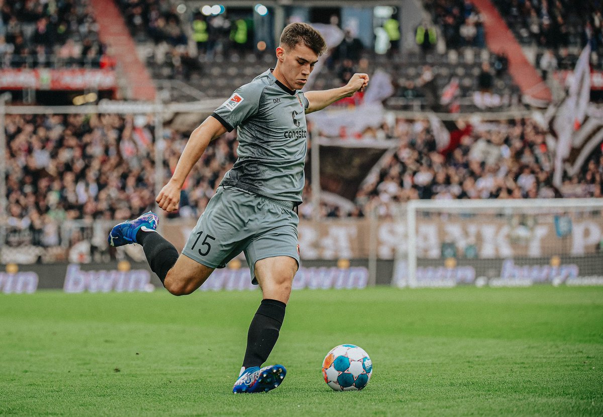 fcstpauli_EN's tweet photo. Good morning! Yesterday was a very successful Millerntor matchday, with some great goals and three points. For Marcel #Beifus it will remain etched in the memory as the day he made his professional debut. 

Here's to many more games at the Millerntor, Marcel! 😊

#fcsp | #fcspfci https://t.co/dxCSdgcgTa
