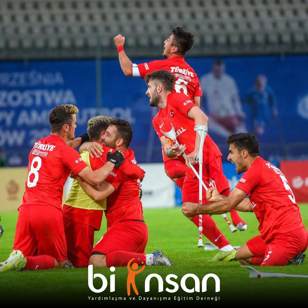 Avrupa Ampute Futbol Şampiyonası finalinde İspanya’yı 6-0 mağlup ederek şampiyon olan Ampute Milli Takımımızı tebrik ederiz! 👏👏👏 #biinsanderneği #amputemillitakım