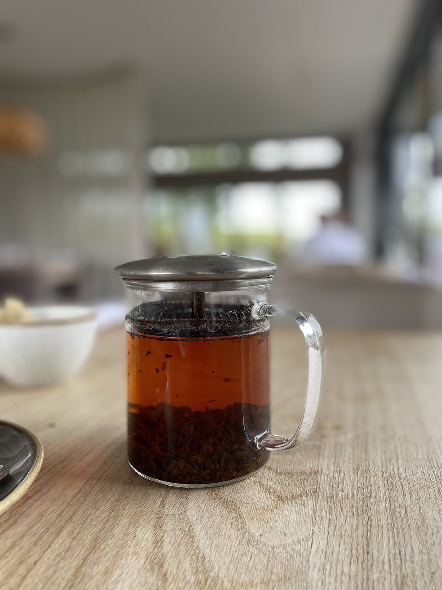 think_hypno's tweet image. It’s so important to take some time for yourself. It really isn’t selfish to love yourself #spaday #thinkchange