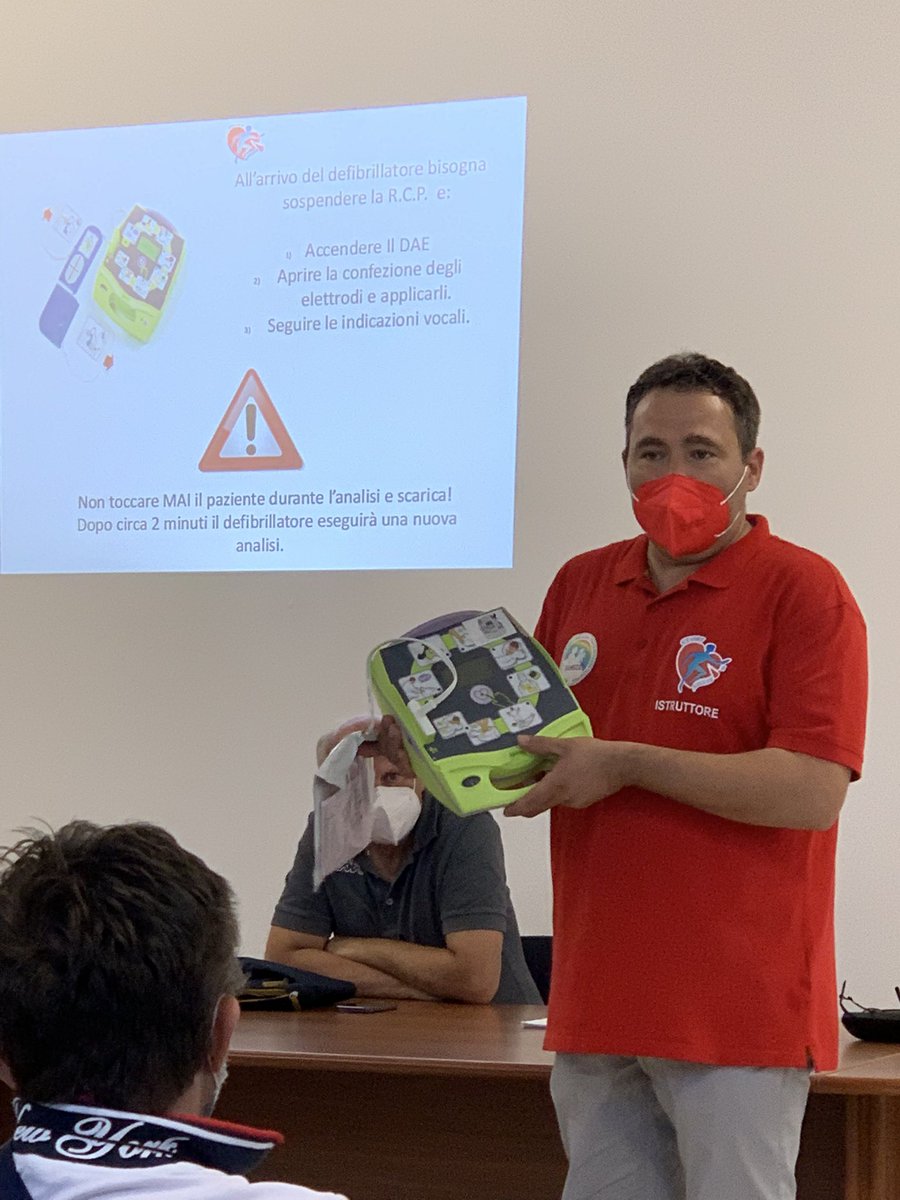 UilmBasilicata's tweet photo. È in corso la FORMAZIONE #UILM #BLSD #PBLSD patrocinata dalla #UilmBasilicata e tenuto dagli Istruttori del Centro Formativo Cuore e Salute, istruttori #SIAATIP, diretti dal Direttore Scientifico Dott. Adurno Giuseppe - cardioanestesista https://t.co/CZBnYBFfUE