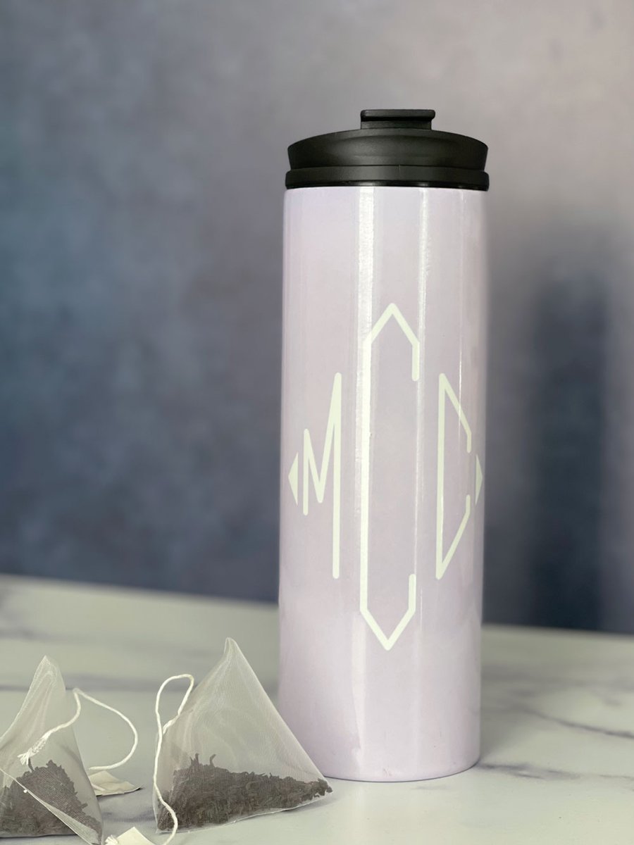 MeredithCollie's tweet image. Team coffee or team tea? Cooler weather is just around the corner. These monogram tumblers work great for either. 

PS&amp;gt; I'm team tea.

Available here: meredithcollie.com/collections/ho…

#mcpapershop #monogramgifts #monogrammonday #teamtea