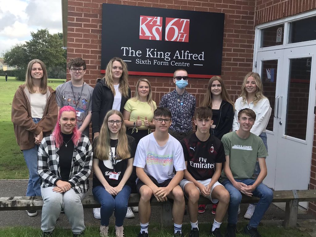 Introducing our new Student Union!🎉
We are looking forward to enhancing student voice and working with all the students across the school to help make our community special
<a href="/TKASA6th/">TKASA Sixth Form Centre</a> <a href="/_TKASA/">The King Alfred School an Academy</a>
