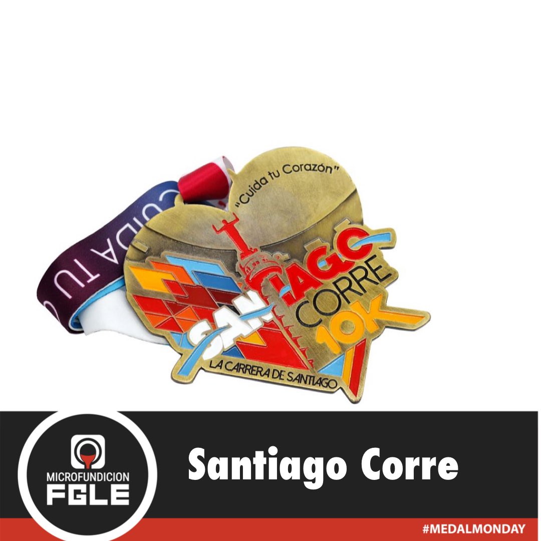 Las medallas guardan una historia detrás que aumenta su valor para cada corredor que la obtenga. 
.
.
#MedalMonday 🏅dedicado a <a href="/stgocorre/">Santiago Corre</a> ❤️
.
.
Gracias a @microfundicion_fgle expertos en fabricación de medallas y pines. 
#Microfundicion