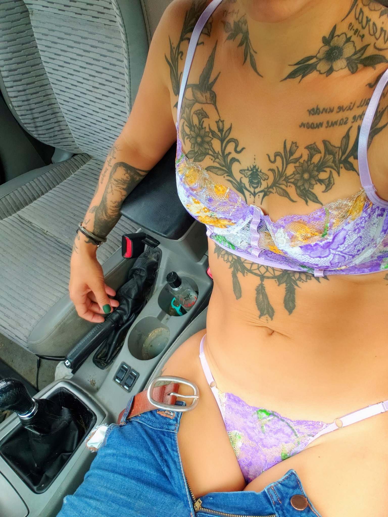 Naturally Bionka closing her lids momentarily in contemplation