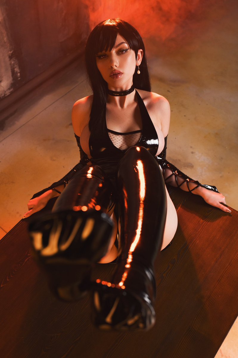 You and Tifa are in the same room 
What do you do?😏♥️
~~~~~~
#tifa #TifaLockhart #FinalFantasy #FinalFantasy7 #hotcosplay #game #gamecosplay #sexycosplay https://t.co/O7F3qJQWio