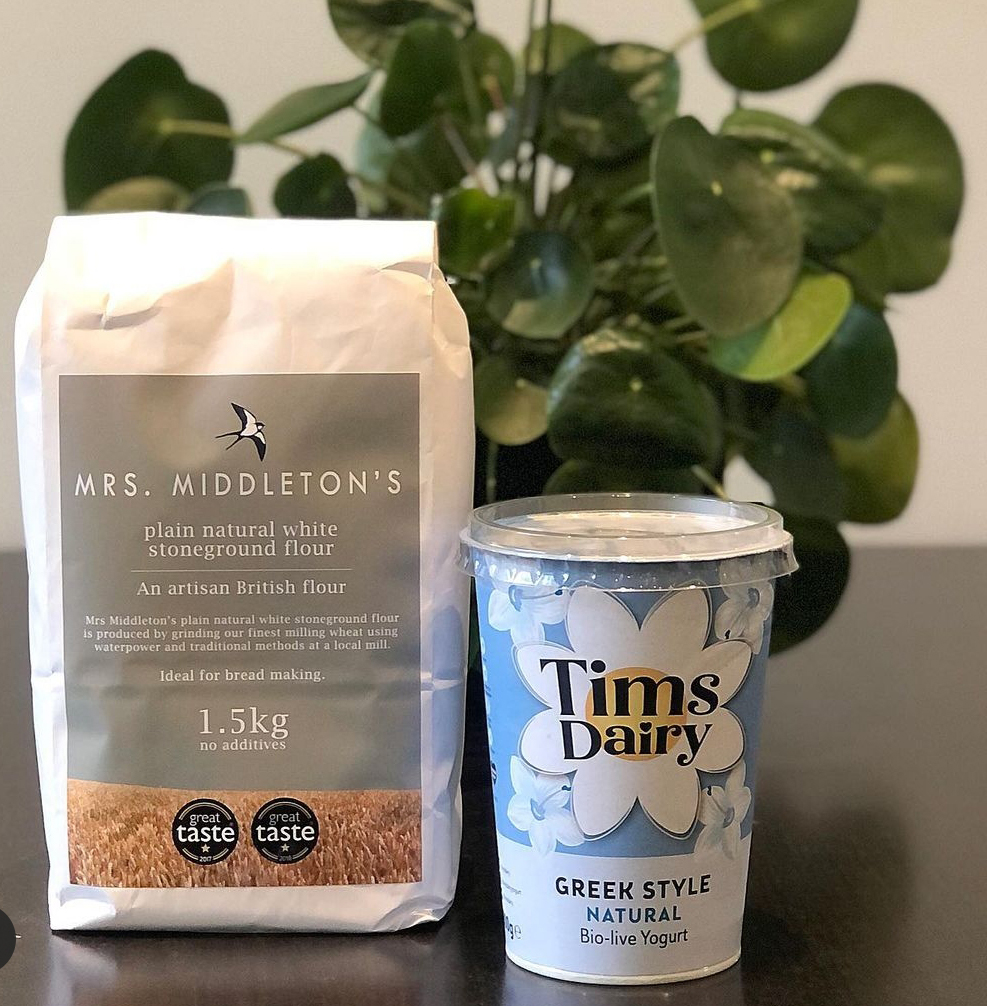 It may be sourdough month but we think #sodabread deserves a shout out
😍
Love this from <a href="/MrsMiddletonOil/">Mrs Middleton's Oil</a> 
👍
500g white flour
500g natural yogurt
Tsp bicarb
Tsp salt
💪
Rough dough + pop in oven for 35 mins. Yummo

#sodabread #mrsmiddleton #yogurt