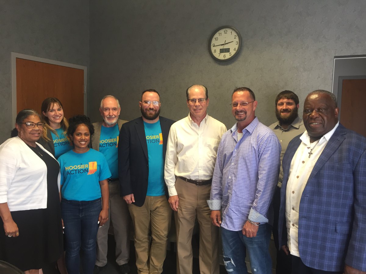 HoosierAction's tweet photo. Thank you @SenatorBraun for sponsoring the #MATAct &amp; meeting with us last week about the #overdosecrisis! To save Hoosier lives we must end the stigma and work together to fight for proven solutions. https://t.co/ABi3MF2h31