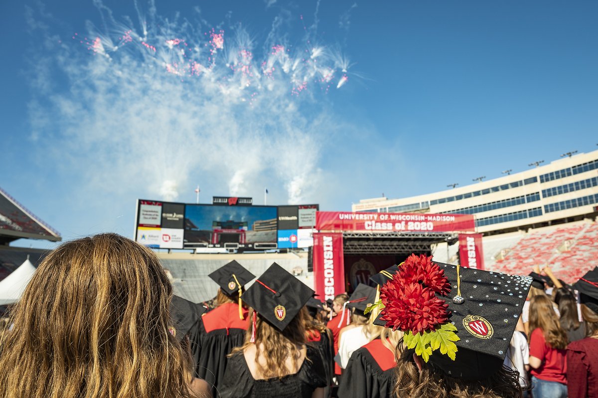 UWMadison's tweet photo. ICYMI: The Class of 2020 took over Camp Randall this weekend for an absolutely *picture-perfect* celebration.

See more of our favorite #UWGrad2020 memories in photos: https://t.co/Q3MGPc6PgT https://t.co/NCLC6LQKB7