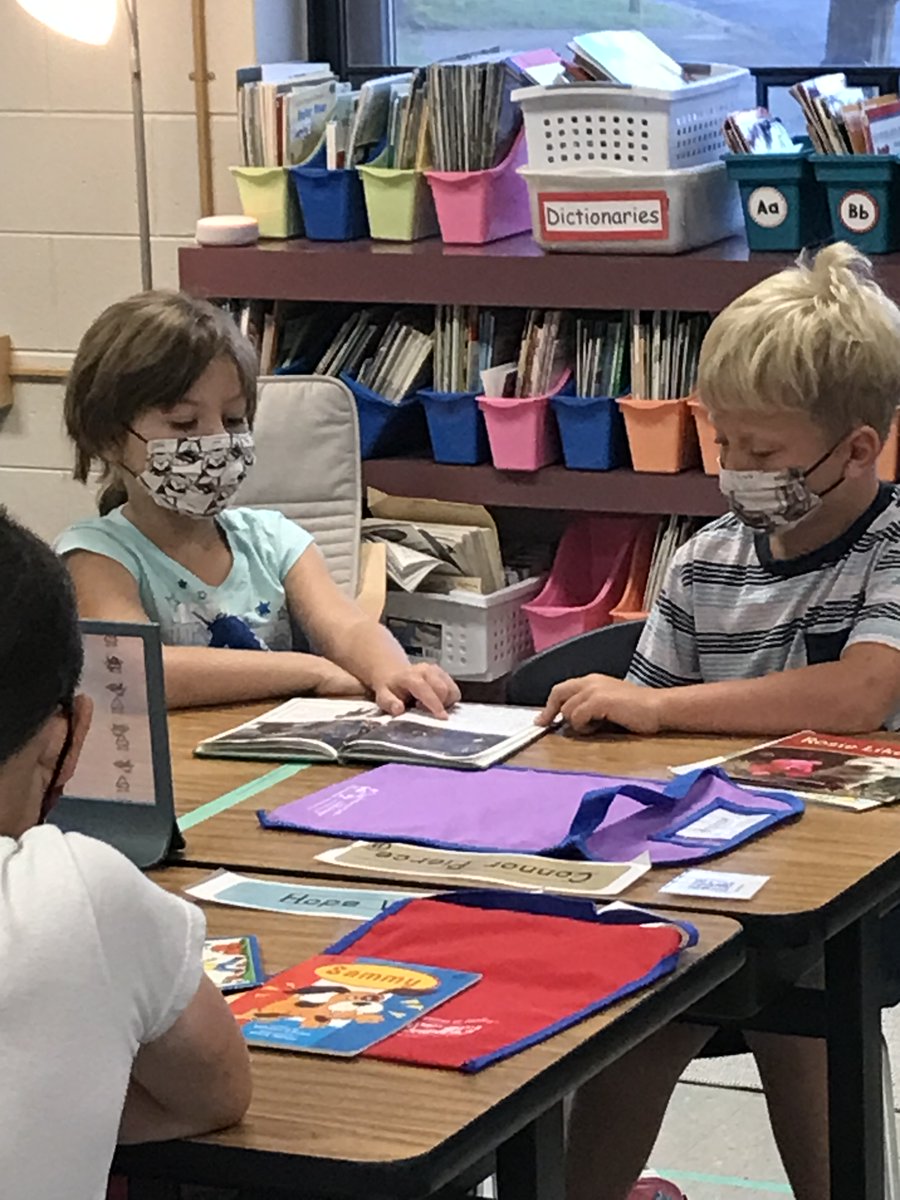 heritage_elem's tweet photo. Reading with a buddy is the best!  #IL3 https://t.co/dTX3gs3hfY