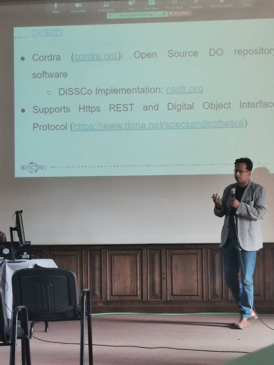 Sharif Islam kicking off the infrastructure presentations by presenting the <a href="/DiSSCoEU/">DiSSCo</a> infrastructure services at <a href="/Bicikl_H2020/">BiCIKL_H2020</a>