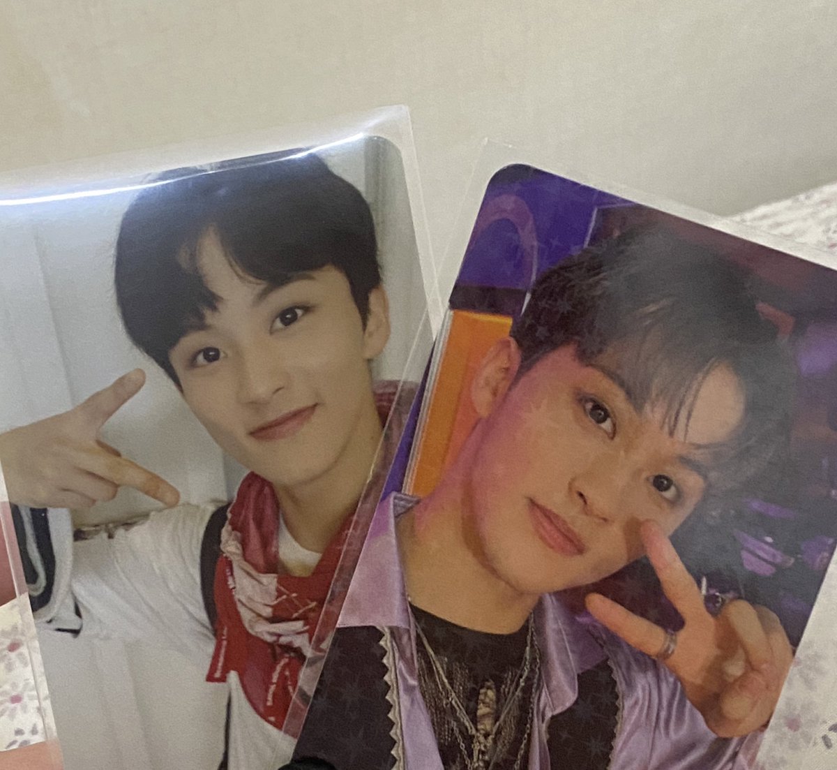 jjunngwoo_'s tweet photo. 마크 두장 —> 아무 정우로 교환 구함 
스티키,스��커 정우 우대해요 
대충 시세 맞춰서 편하게 찔러주세요 ㅠㅠ 

정우 마크 태용 재현 포카 교환 구함 엔시티127 엔시티 https://t.co/c5gpsTC3Aa