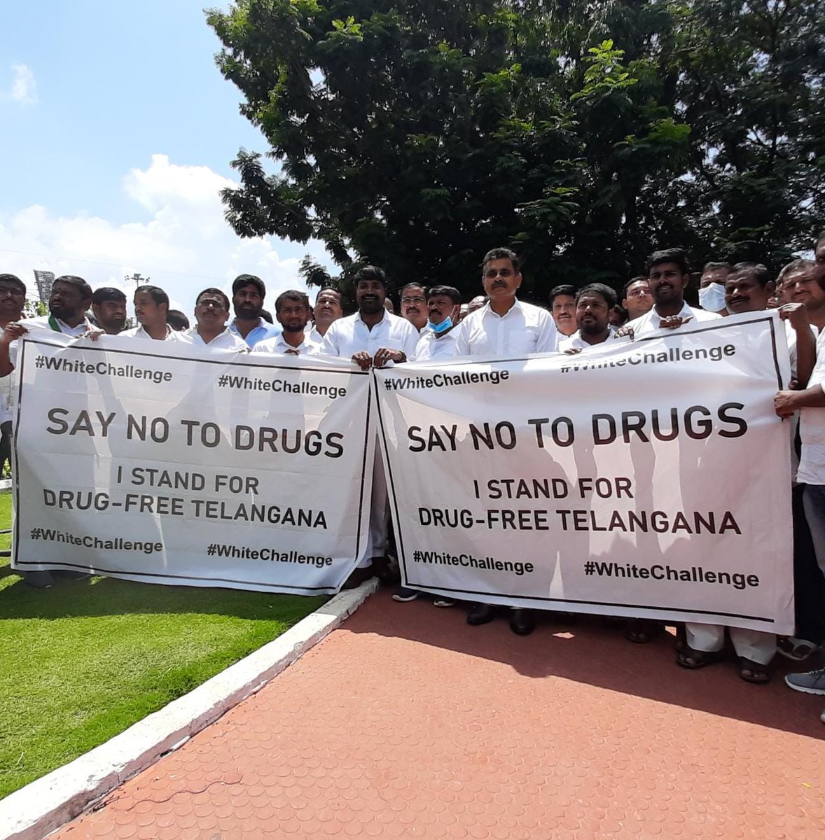 KVishReddy's tweet image. Accepted Revanth Reddy garu's #WhiteChallenge to fight Drugs in Telangana.

In turn, I White Challenge BJP
Pres Bandi Sanjay garu and BSP Conv RS Praveen Kumar garu. All three have the ability to influence &amp;amp; inspire youth.
@bandisanjay_bjp
@RSPraveenSwaero
@revanth_anumula