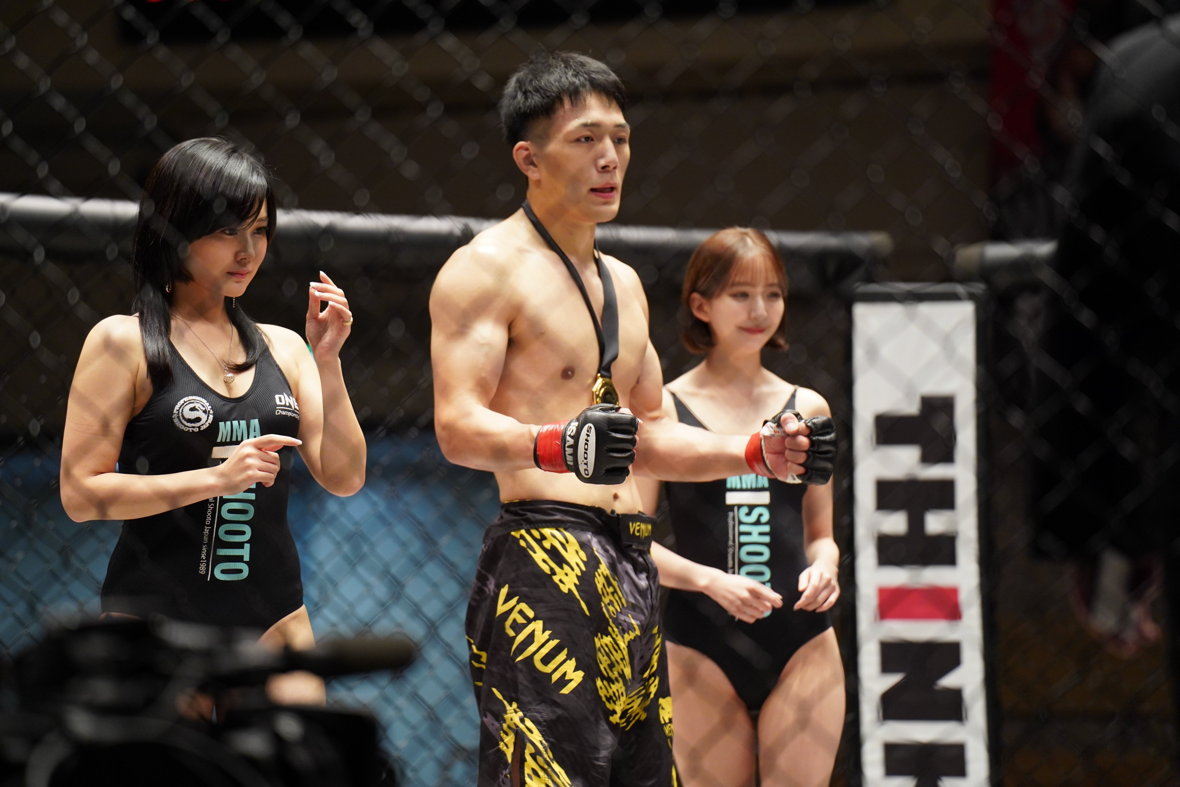 Gigio プロ修斗 21 Vol 6 第2試合 ミドル級 5分2r 岩﨑大河 大道塾 パラエストラ東京 今市凌太 Style Plus Gym Shooto09 岩﨑選手 グラウンドパンチ連打で勝利 T Co T2wdvzyf85 Twitter