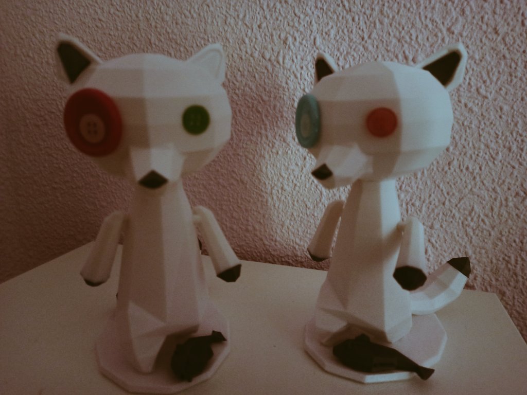 Probando impresión de varios colores, con uno de los personajes de nuestro juego en desarrollo #IndieGameDev #3Dprinting #Ender #3dprint #Blender3d