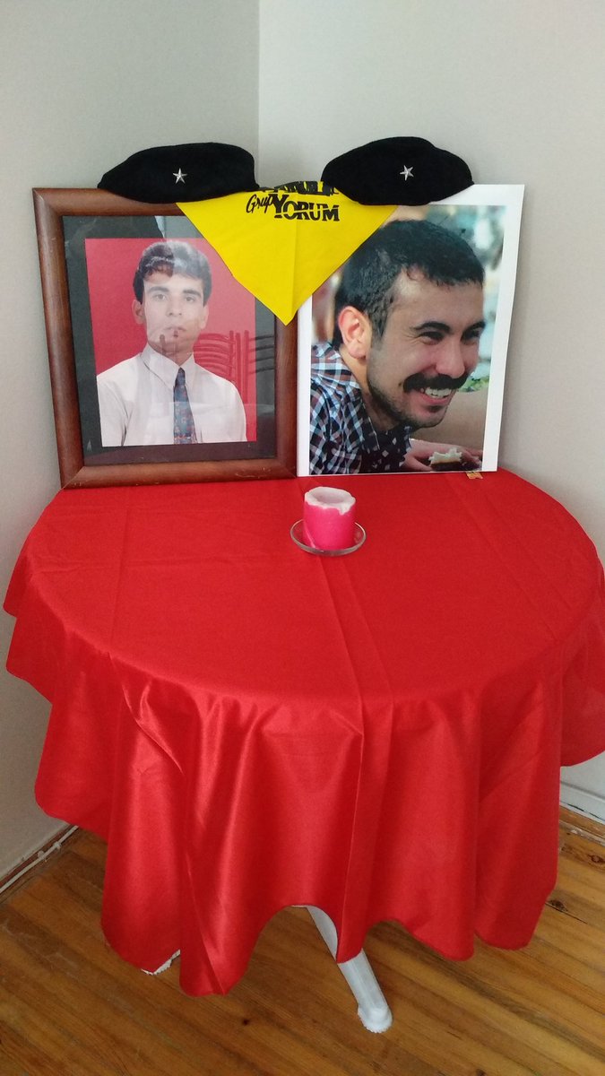 Katledilişlerinin;
18. Yılında sevgili kardeşim Selhan TOP'u
3. Yılında can evladımız İbrahim Devrim TOP'u 
UNUTMADIK...
#20Ekim2003SelhanTOP
#13Eylül2018İbrahimDevrimTop
AMCADAN YEĞENE, SÜRÜYOR BU KAVGA