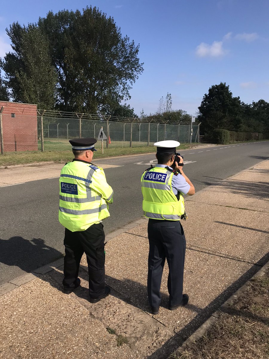 Good to be supporting @RAFConingsby #RAFPolice in the #Coningsby area now with @CommunitySpeedw #SlowDownInLincolnshire @LincsRSP @LincsInspector @LincsPolice @IANPORTER5 @ProjectEdward #partnership